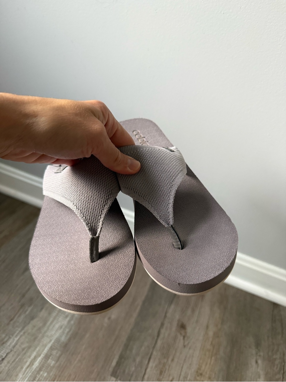 Cobian Bermuda Bounce Zinc Gray Platform Thong Sandals Flip Flops Comfy Size 8 - Picture 4 of 14